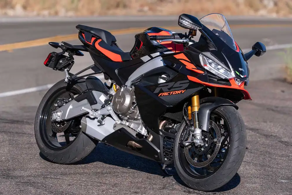 Aprilia RS660 Review: The Ultimate Mid-Size Sportbike Experience